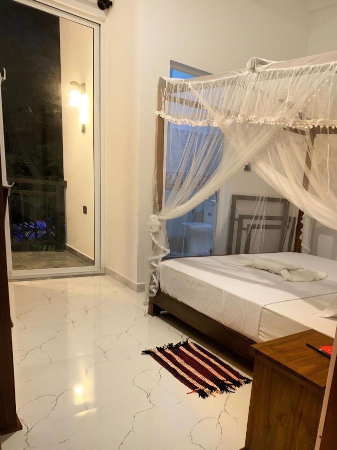 Golden Wave Hotel Ahangama Ngoại thất bức ảnh
