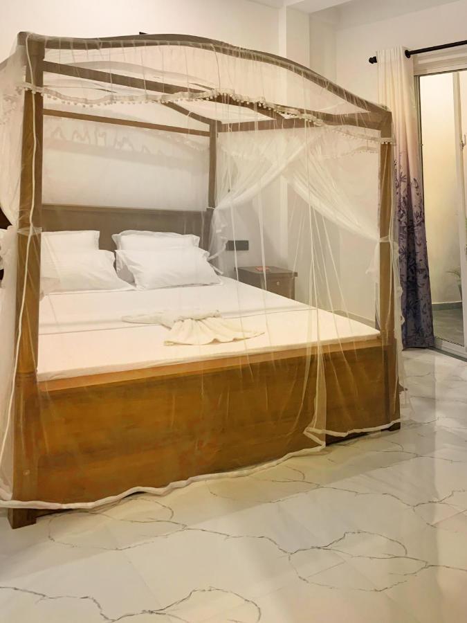 Golden Wave Hotel Ahangama Ngoại thất bức ảnh