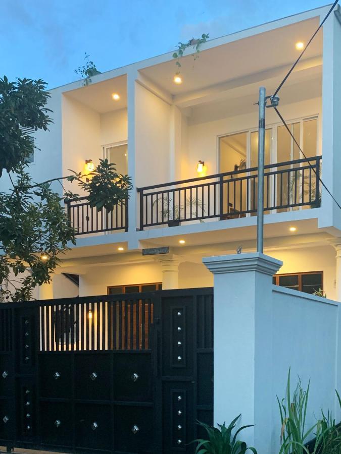 Golden Wave Hotel Ahangama Ngoại thất bức ảnh