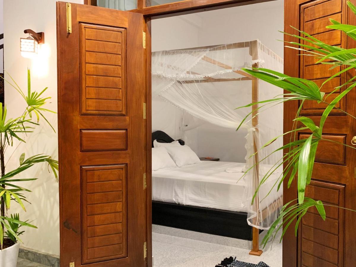 Golden Wave Hotel Ahangama Ngoại thất bức ảnh